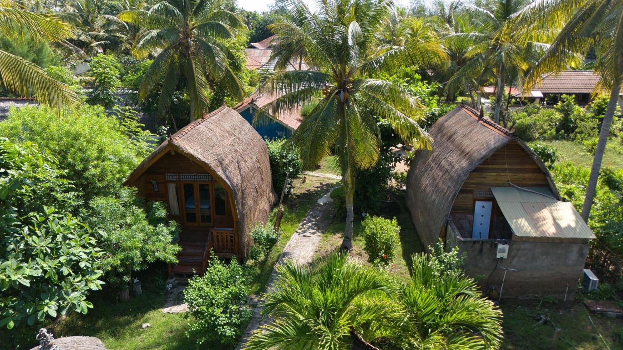 Bunga Bungalows Gili Meno Esterno foto