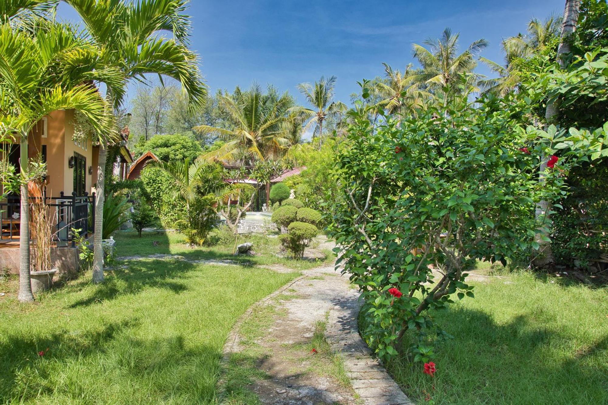 Bunga Bungalows Gili Meno Esterno foto